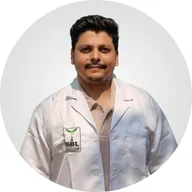 Dr . Vaibhav Kant